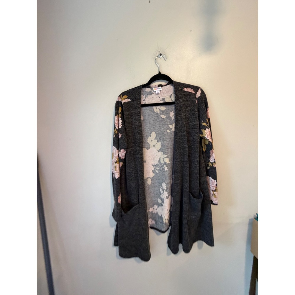 LuLaRoe Sarah Cardigan Womens Medium Gray Pink Floral Open Front Long Pockets